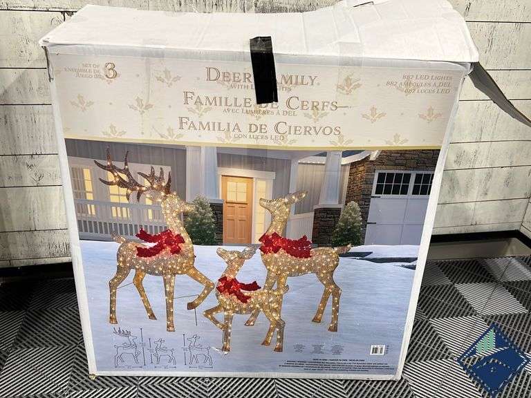Lighted Deer Family Yard Set of 3 Yard Ornaments Estate Details