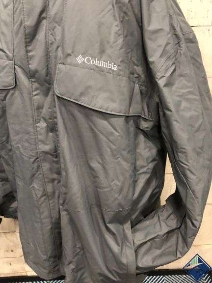 Columbia Men’s XXL Coat and Wmn’s L Jacket - Estate Details