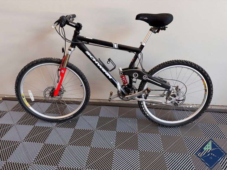 Schwinn 4 Banger Titec Mountain Bike - Estate Details