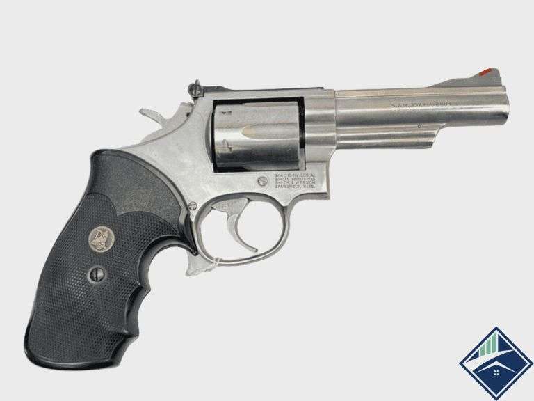 Smith & Wesson  66-3  .357 Magnum