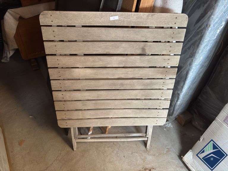 Foldable Wooden Table