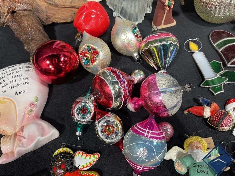Vintage Ornaments & Holiday Decor