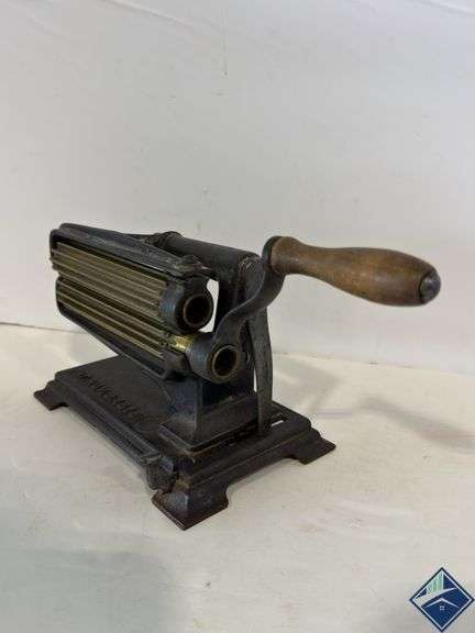 Antique Eagle Cast Fluting Clothing Crimper