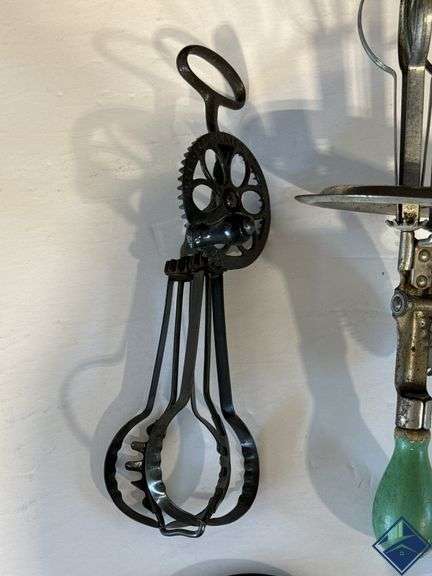 Kitchen Egg Beaters, Whisks, etc.