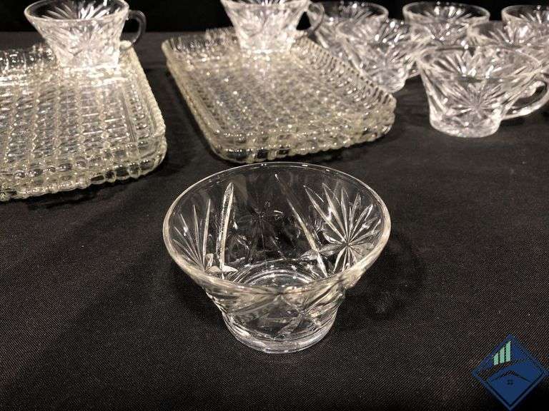 Anchor Hocking Starburst Luncheon Plate & Cup Set