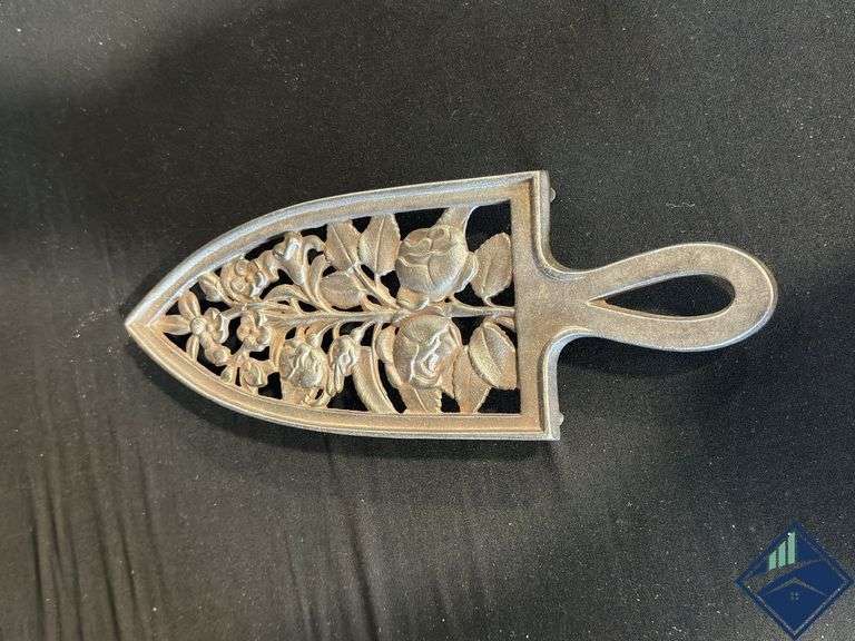 Cast Iron/Metal Assorted Irons with Iron Holder