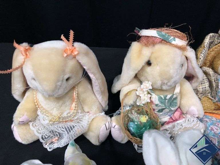 Easter Plushies & Shelf Trinkets
