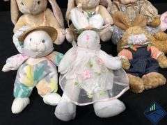 Easter Plushies & Shelf Trinkets