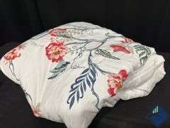 Full Sized Comforter, Full Flat Sheet, and Pillow Cases