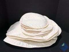 Lenox Plate Set with Plate Covers