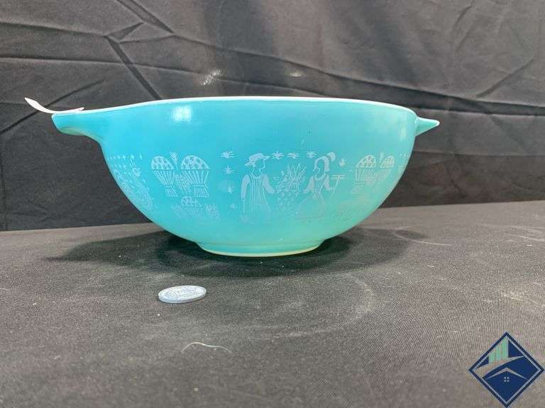 Vintage Pyrex Amish Butter Print Dish