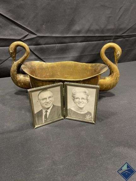 Metal Swan Bowl & Picture Frame