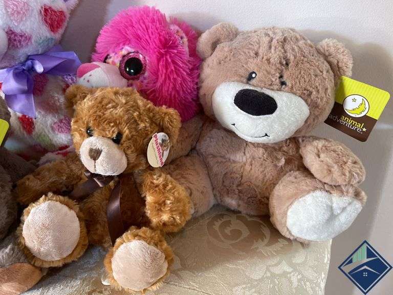 Stuffed Animal Assortment Estate Details stuffed-animal-assortment-estate-details