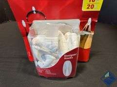 3M Command Indoor Medium Designer Hanging Hooks, 16 Hooks & 20 Strips - Used