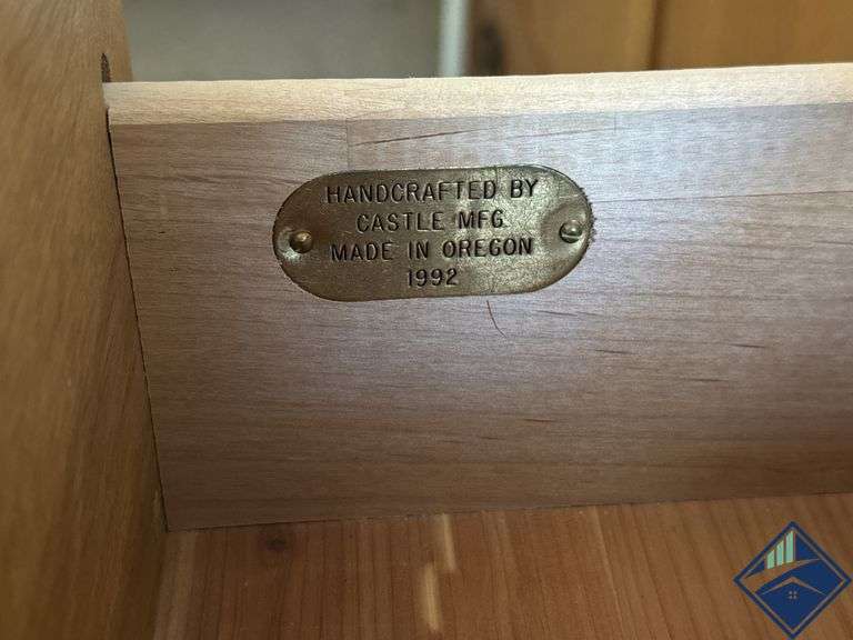 Castle Mfg. Wood Dresser & Stand