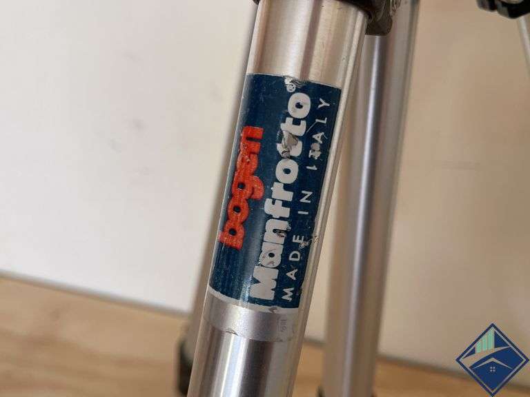 Manfrotto Professional Tripod