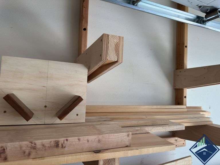 Assorted Wood Pieces