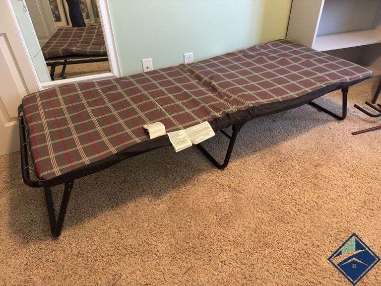 Coleman ComfortCare Collapsing Sleep Cot with Pad