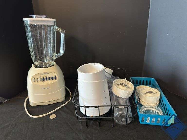 Osterizer Blender and Tribest Small Blender