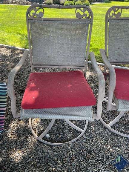 Outdoor Metal Swivel Chairs with Cushions