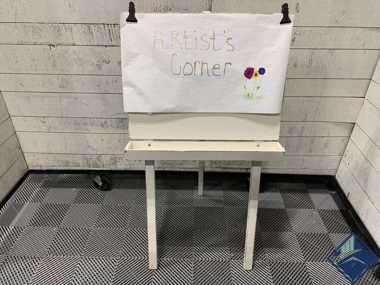 Wooden “Artist’s Corner” Easel