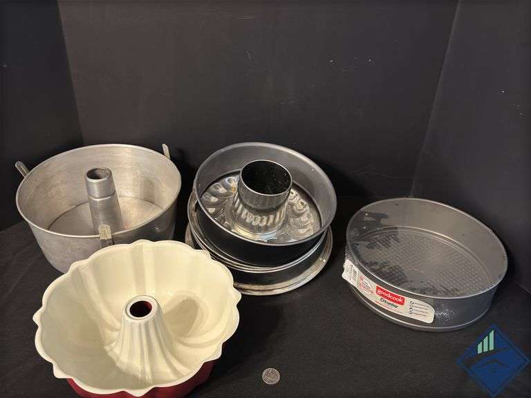 Springform Cake Pan and Misc. Cake/Baking Pans
