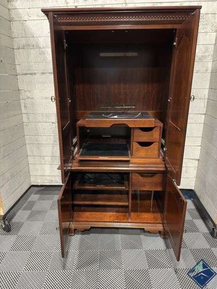 Wooden Entertainment Stand with Shelves