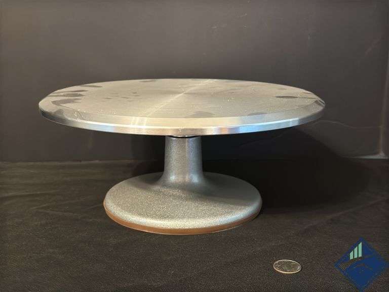 Metal Cake Display
