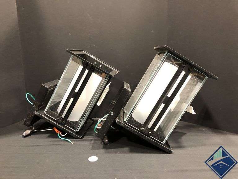 Lutec Craftman Style Lights - Mixed Condition