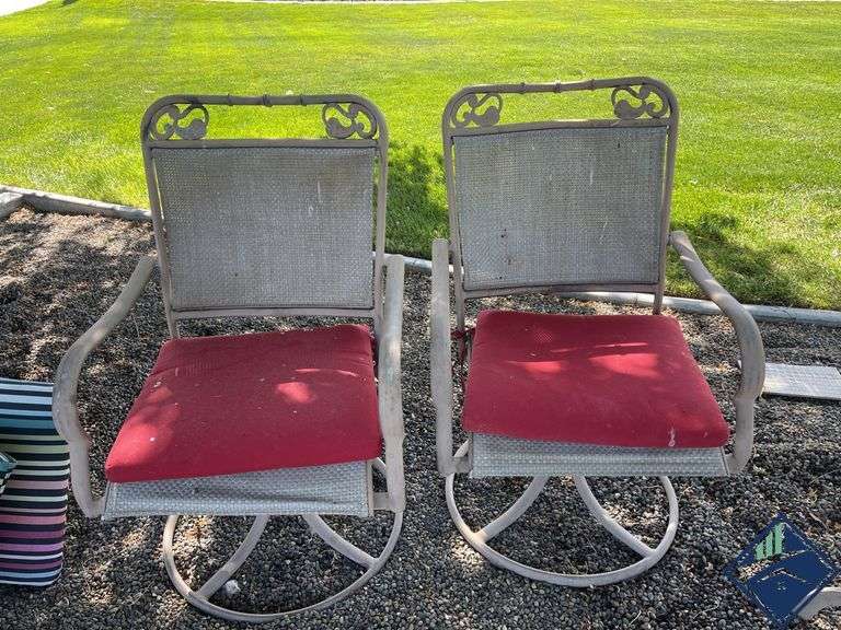 Outdoor Metal Swivel Chairs with Cushions