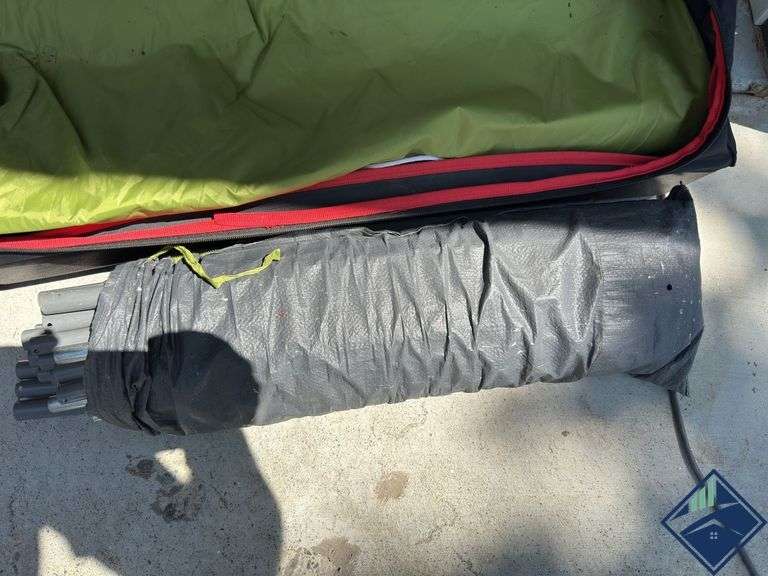 Coleman Quail Mountain Cabin 10 Person Tent