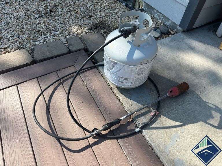 15lbs Propane Tank with Torch