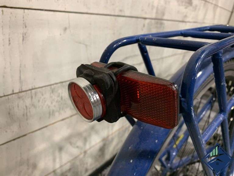 Jamis Commuter 3 Bike
