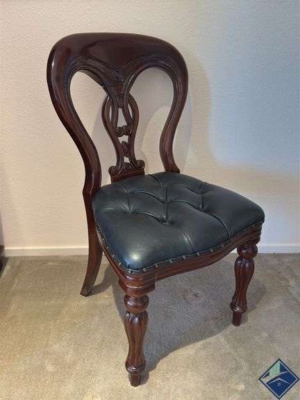 Tufted Seat Chair