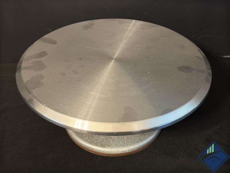 Metal Cake Display