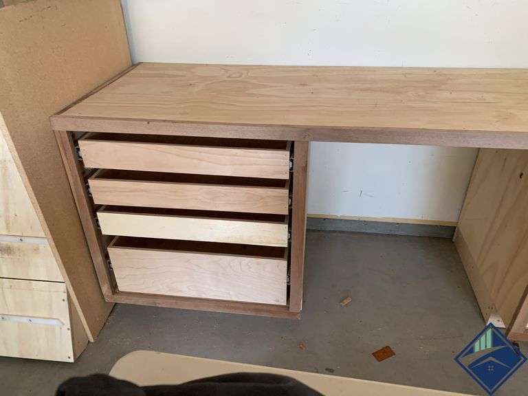 Work Bench and 8 Drawers Unit