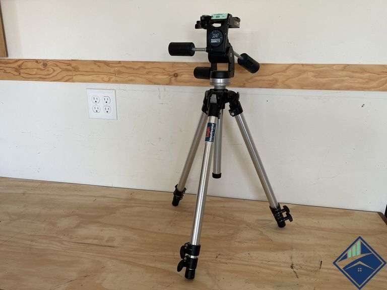 Manfrotto Professional Tripod