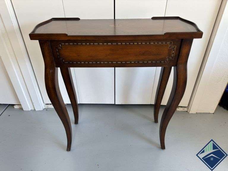 Hooker Furniture Side Table