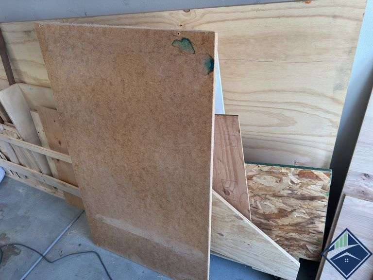 Particle Board, Plywood, and Miscellaneous Wood Pieces