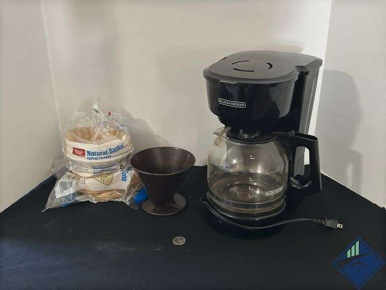 Black & Decker Coffee Maker and Coffee Filters