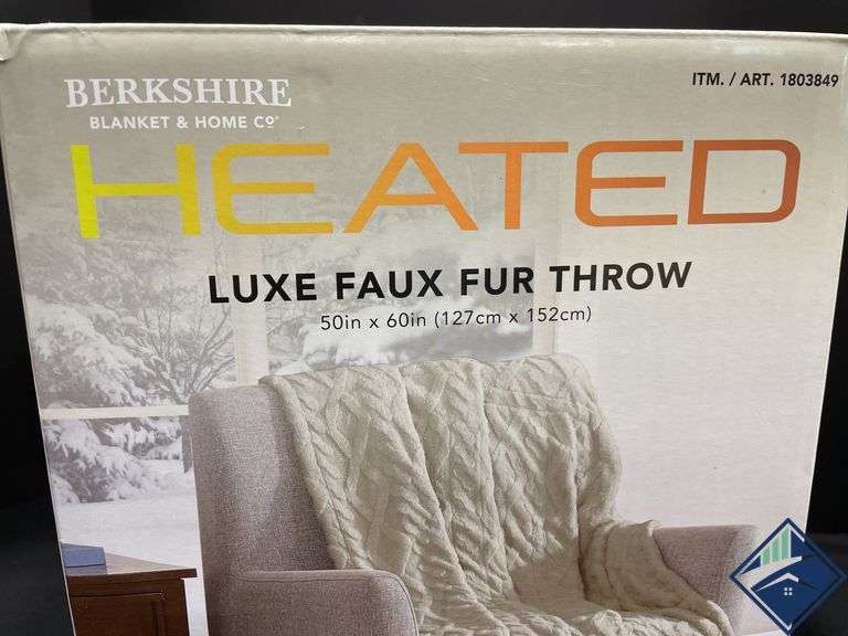 Berkshire Heated Luxe Faux Fur Throw Blanket  *cable not included* - Mixed Condition