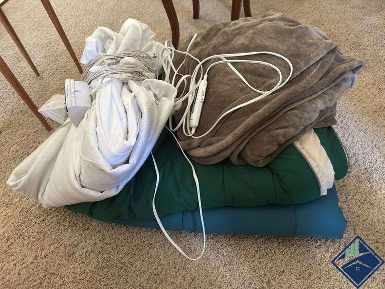 Heated Throw & Other Blankets