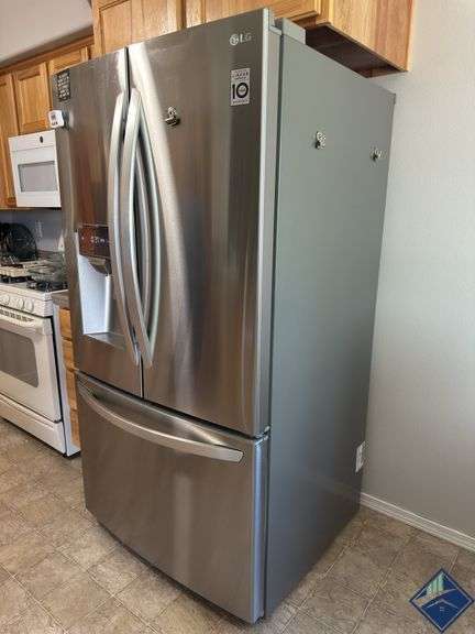 LG Stainless Steel Refrigerator and Freezer with Ice & Water System