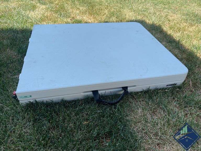 Lifetime 5ft Folding Table