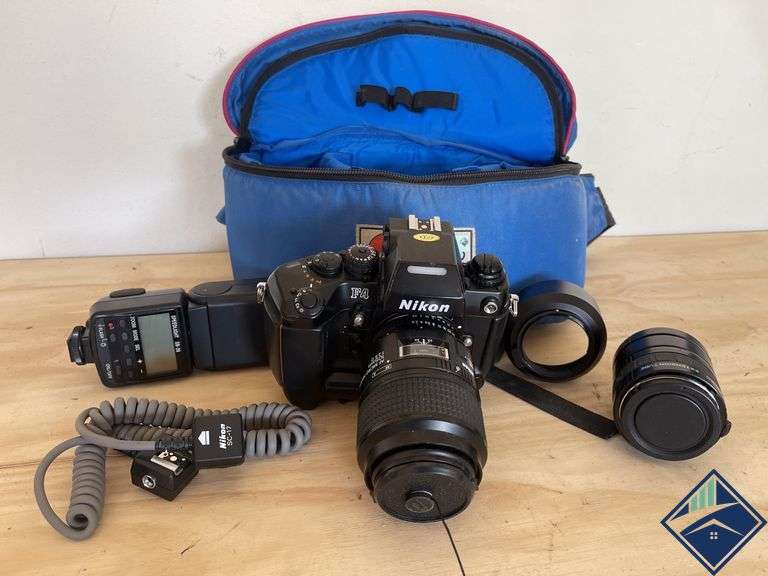 Nikon MB-21 Camera, Lens, and Case