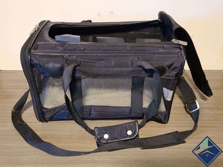 Sherpa Airline Approved Medium Pet Carrier
