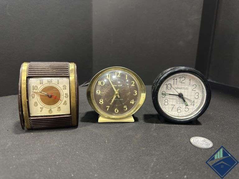 Vintage Westclox Baby Ben Alarm Clock, Spartus Analog Quartz Alarm Clock, etc.