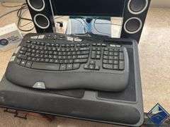 Samsung Monitor with Speakers, Keyboard & Web Cam