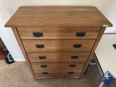 Castle Mfg. Wood Dresser
