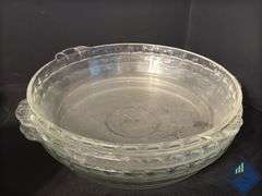 Pyrex Pie Dishes and Bowl & Cordon Bleu Ramekins